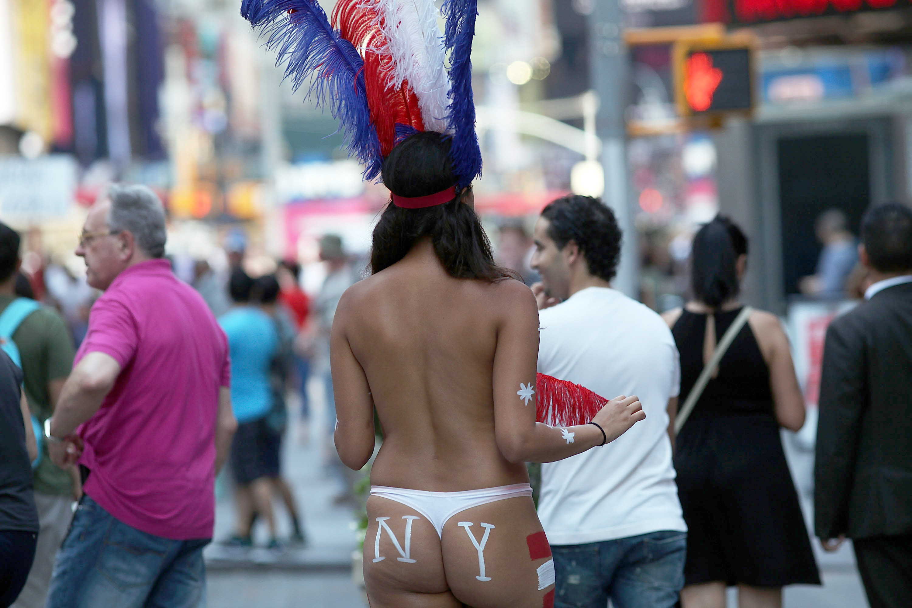 prostitutas semidesnudas en la calle pajilleros videos prostitutas prostitutas semidesnudas en la calle pajilleros videos prostitutas