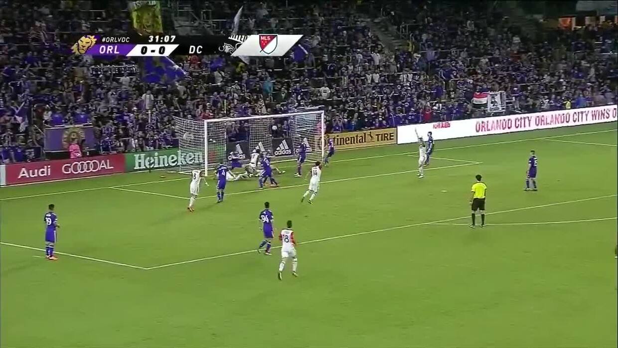 Yamil Asad's goal was not enough for DC United, who let themselves be tied up in the final minutes.