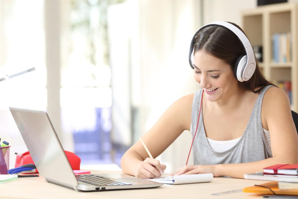 Horoscope march 24 | you Manage to solve the problems created ... - Univision 8 idus de marzo