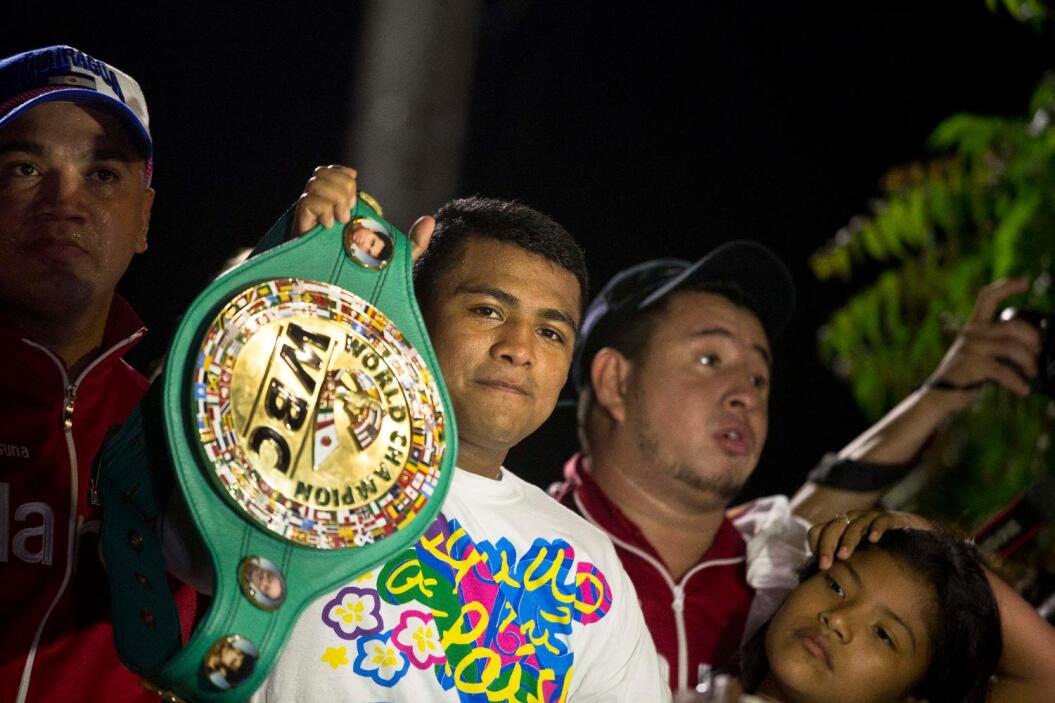 Chocolatito’ González: ‘Si no me pagan lo que quiero no peleo con ‘Gallo’ Estrada' ?url=http%3A%2F%2Fcdn3.uvnimg.com%2F9c%2F64%2F30ff660440988944f7aedf3ee5b9%2Fresizes%2F1500%2FAP_733014931748