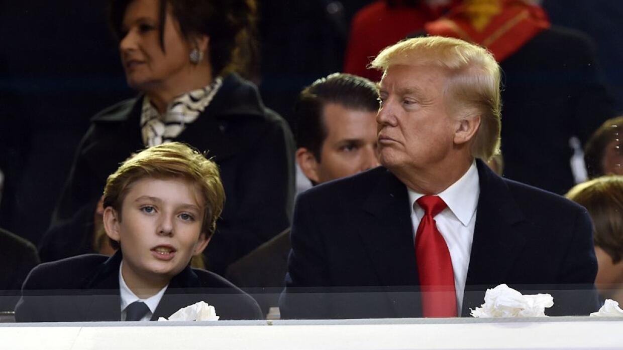 Barron Trump, de 10 años de edad, fue el centro de burlas y memes...