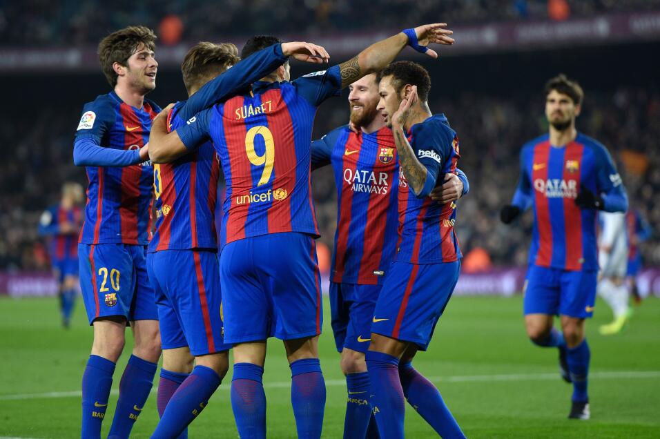 Los azulgranas golearon 5-2 a la Real Sociedad y el Barça consiguió su p...