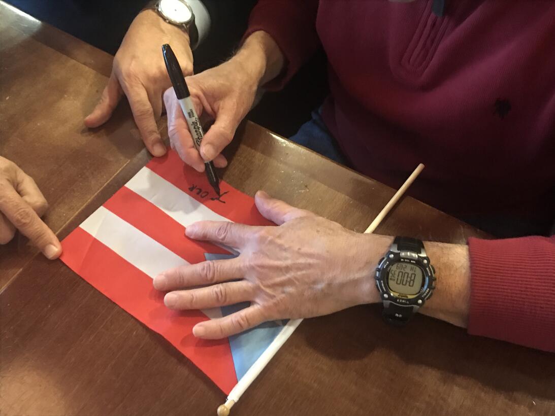 Las primeras imágenes de Oscar López al salir de prisión después de 35 a...