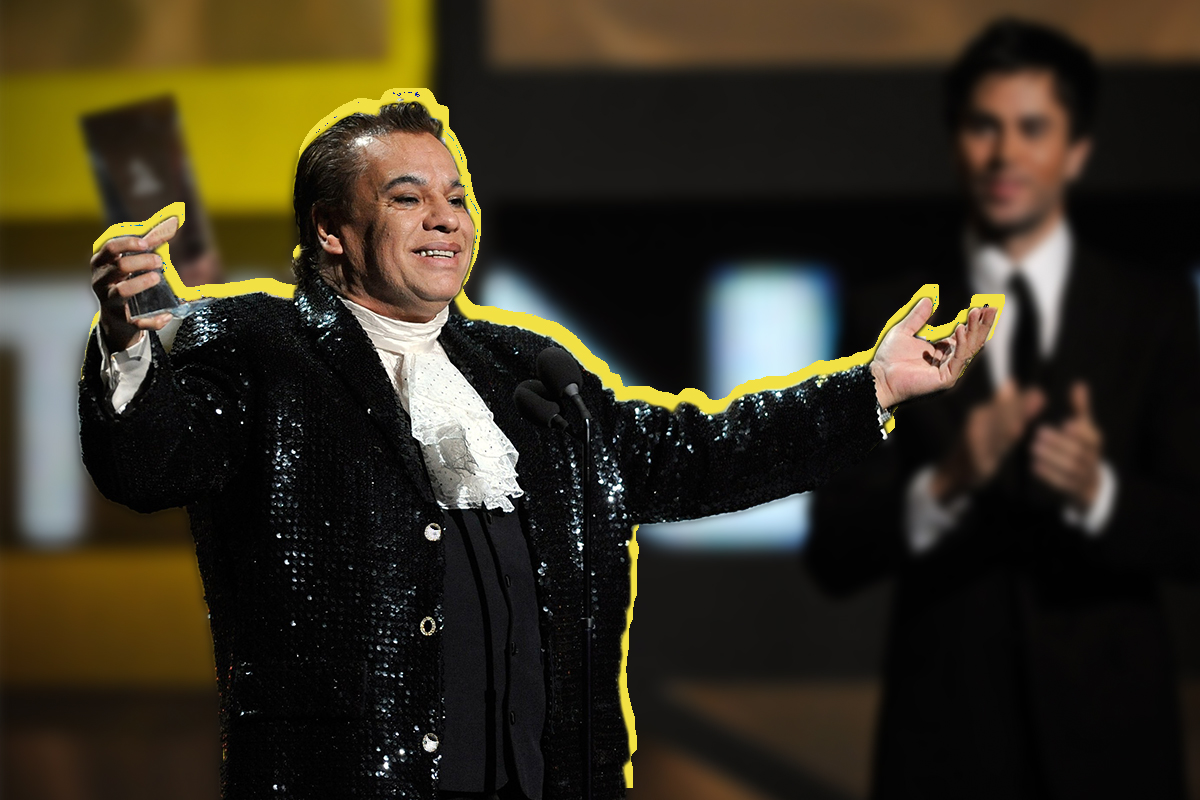 Juan Gabriel En El Rose Bowl Completo Juan Gabriel le enseñó a los latinos a vestir con brillo. - Univision