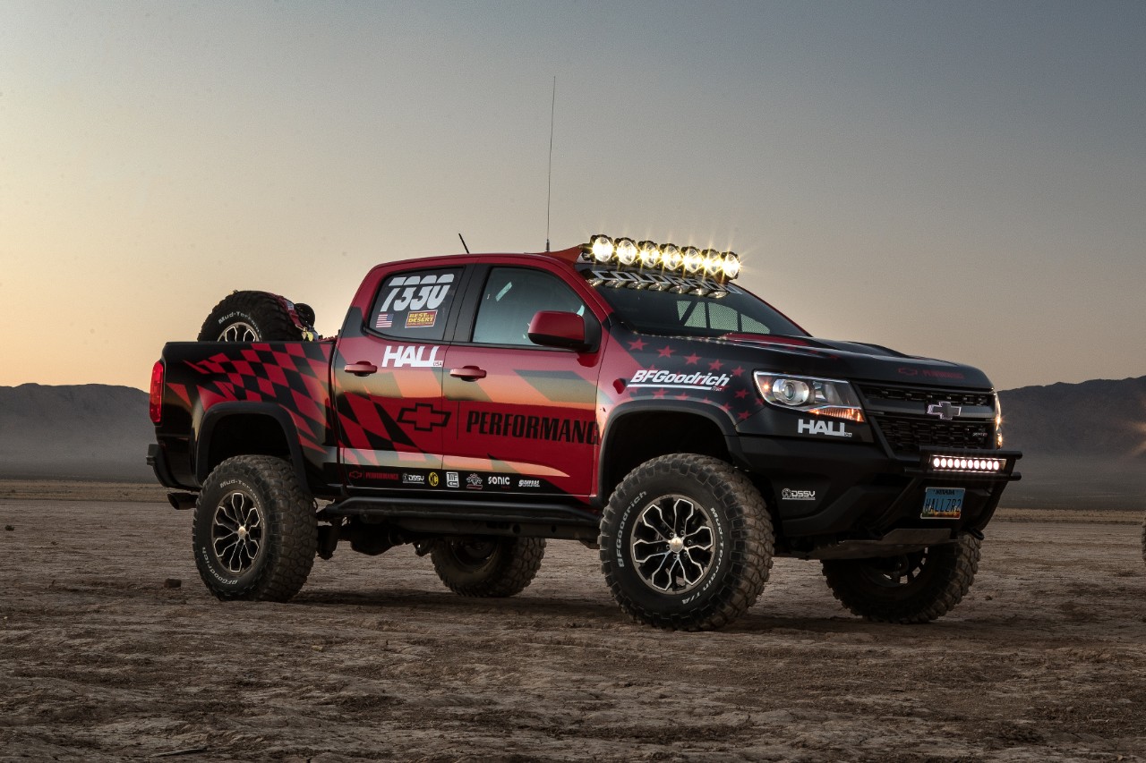 Chevrolet Colorado ZR2 desafía a la competencia todoterreno más extrema