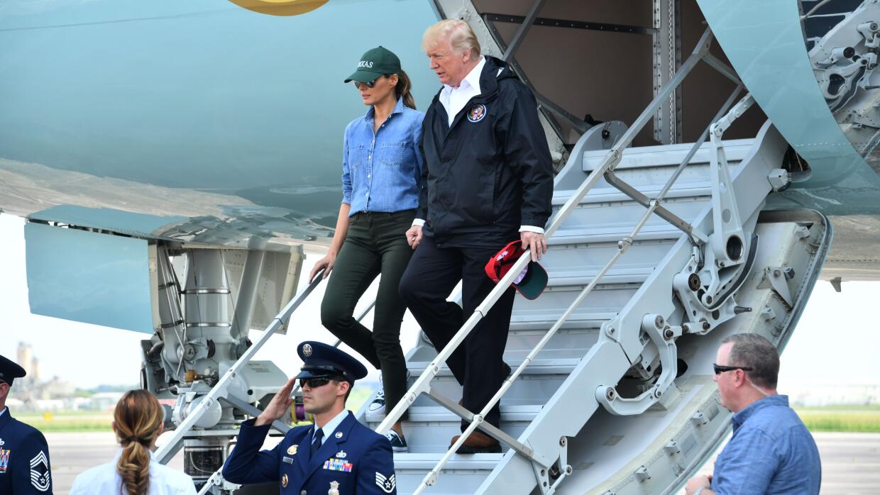 Melania Trump y el presidente Donadl Trump en su segundo viaje a Houston. 