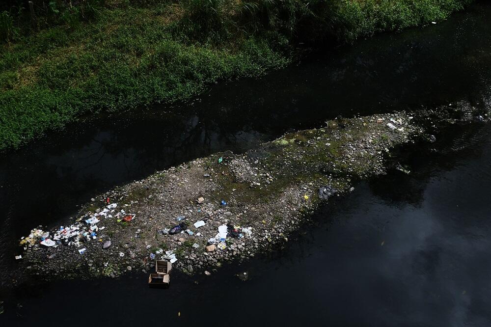 Contaminación en el río Lempa