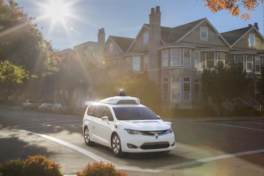 Chrysler Pacifica híbridas de Waymo