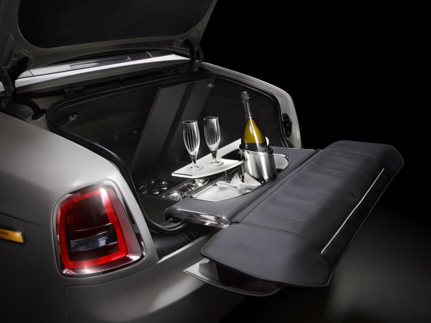 Conoce a los integrantes del millonario garaje de Donald Trump - Univision