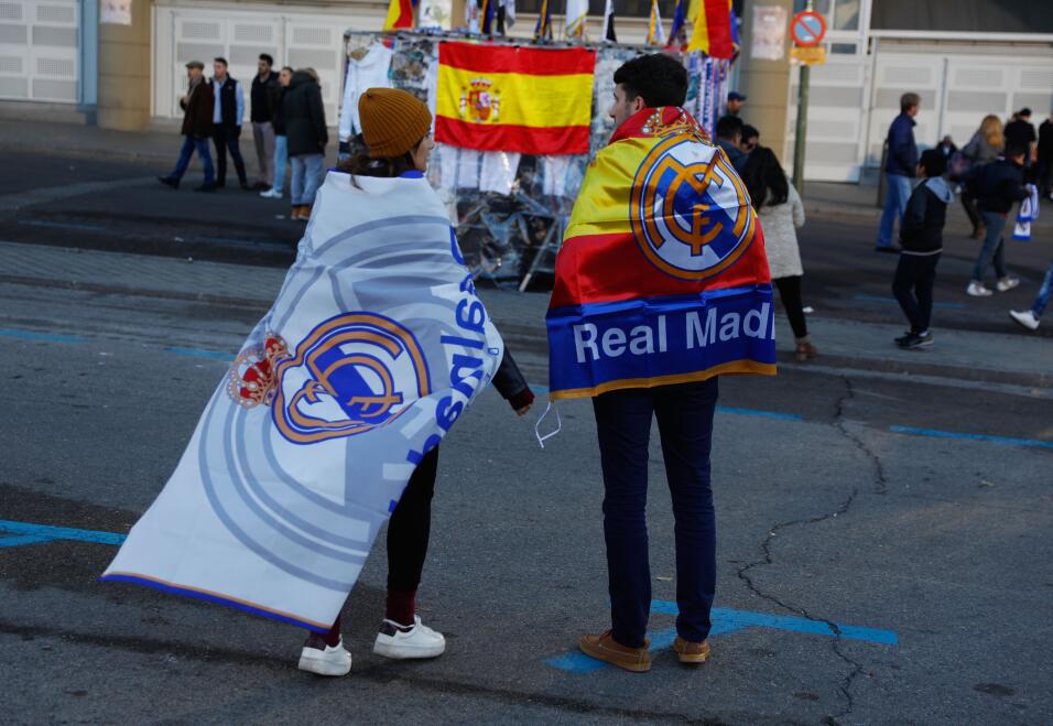 Espectacular rescate a 150 esquiadores en los Alpes franceses que llegar...