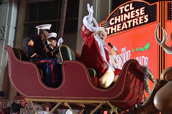 Miles se dieron cita para festejar el tradicional Hollywood Christmas Pa...
