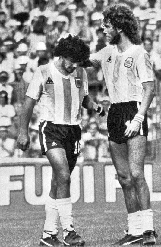 En fotos: hace 40 años inició el romance entre Diego Maradona y la selec...