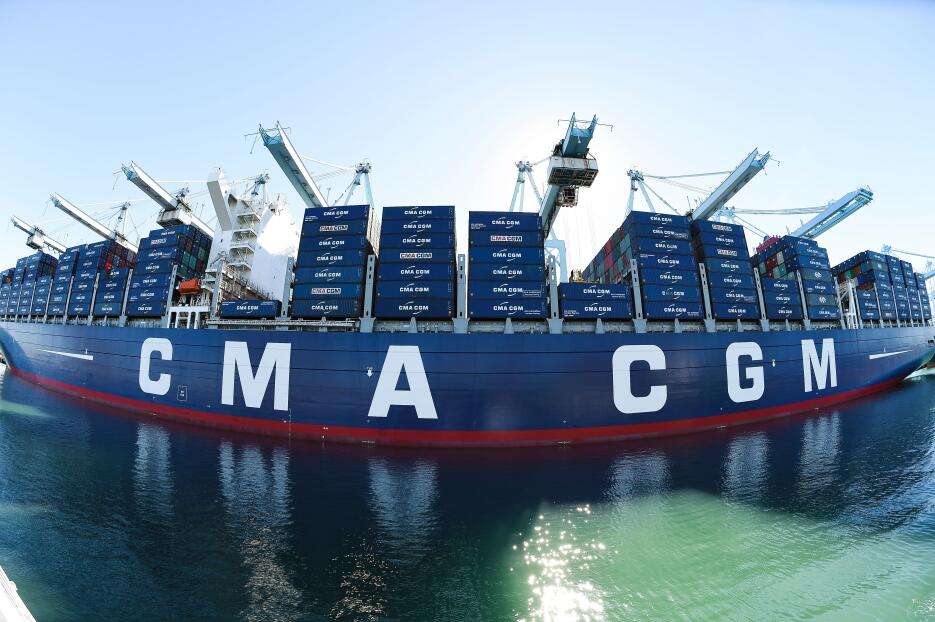 Puerto de Los Ángeles recibe al mayor barco portacontenedor en llegar a USA
