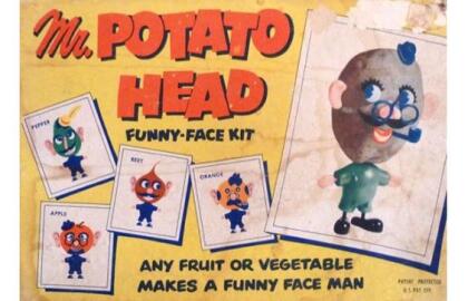 <b>Mr. Potato. </b>Al creador de Mr Potato, George Learner, se le ocurriÃ³ animar a los niÃ±os a comer verduras convirtiÃ©ndolas en juguetes mÃ¡s apetecibles. Y asÃ­ naciÃ³ Mr. Potato, que se convirtiÃ³ en el primer juguete en tener un anuncio de televisiÃ³n. La versiÃ³n de plÃ¡stico apareciÃ³ en 1964, la misma que hoy conocemos y que Disney relanzÃ³ con su Toy Story. <b> </b>