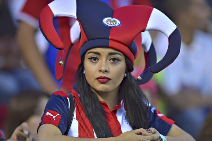 El colorido de la afición en la Jornada 16