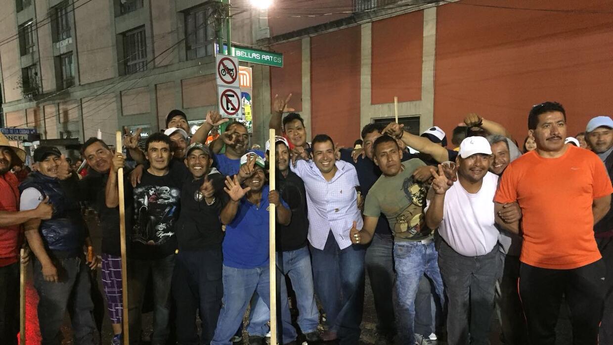 Empleados del sindicato de limpia pública también protestaron contra Lóp...