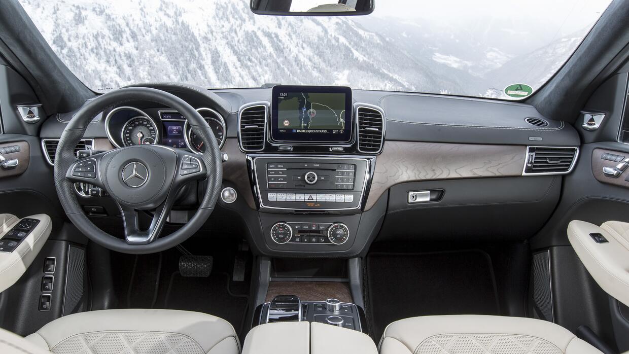 All Types mercedes gls 2017 : Probamos a la nueva Mercedes-Benz GLS 2017 - Univision