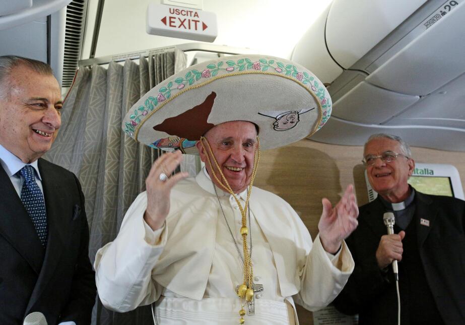 Fotos: Con mariachis y globos reciben al papa Francisco en México