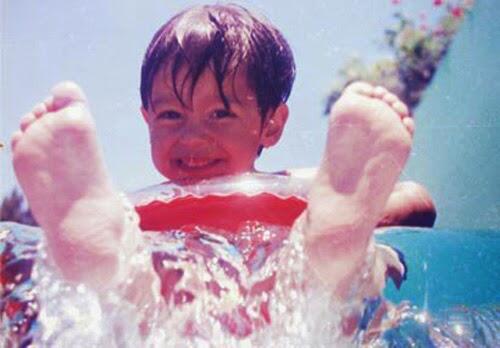 Resultado de imagen de fernando colunga de niño en el agua