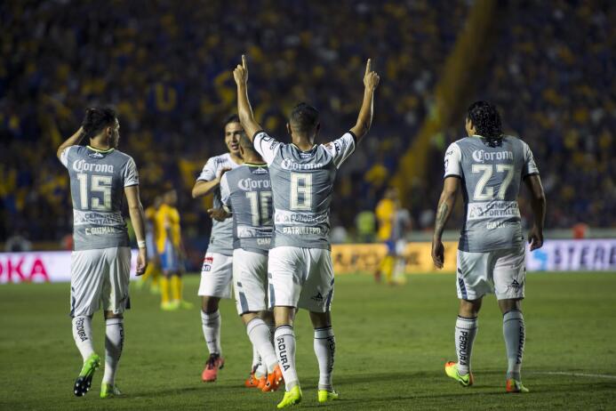 León silenció el Volcán y se vengó de los Tigres 20170401_493.jpg