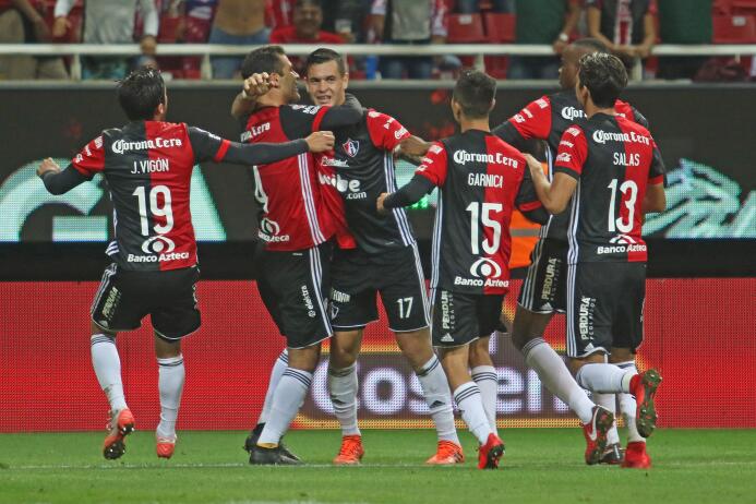 En Fotos: Chivas pierde el Clasico Tapatío en un torneo para el olvido 2...
