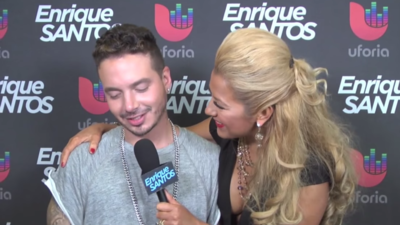 Entrevista con J Balvin en Premios Juventud 2015 Screen%20Shot%202015-07...