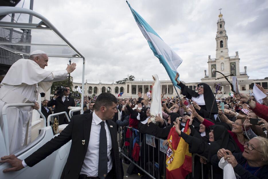 En fotos: El Papa declara santos a Francisco y Jacinta Marto, los pastor...