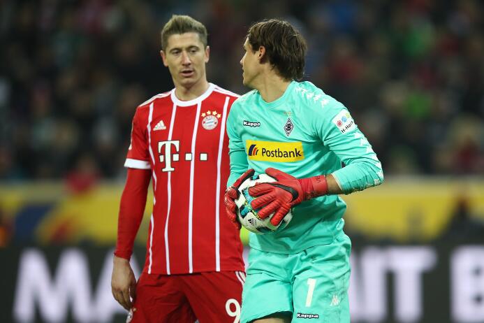 El Borussia M'gladbach superó al líder de la Bundesliga con goles de...