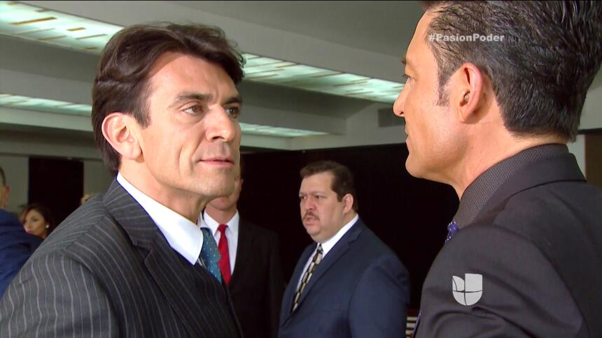 ¡Se armaron los golpes entre Eladio y Arturo! 6EDBFF8319E54726AB1A34145F...