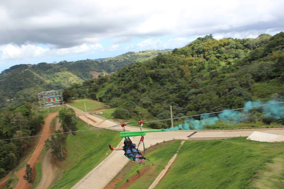 El zipline que fue bautizado como el “Monstruo” supera a la temible “Bes...