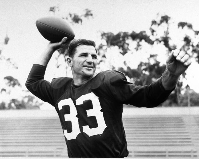 El legado de los quarterbacks más grandes en la historia