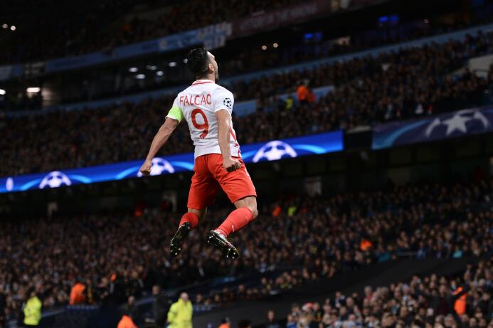 Falcao tiene 13 goles ante equipos ingleses ¿Marcará de nuevo para la cl...