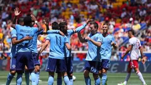 NYCFC celebra la victoria en el clásico neoyorquino ante los Red Bulls