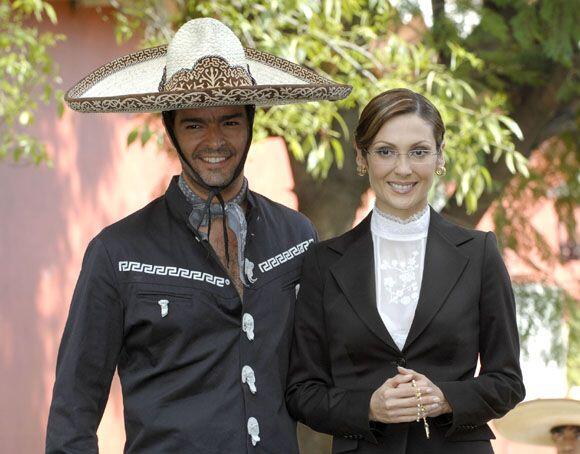 Los personajes de 'Fuego En La Sangre' - Univision