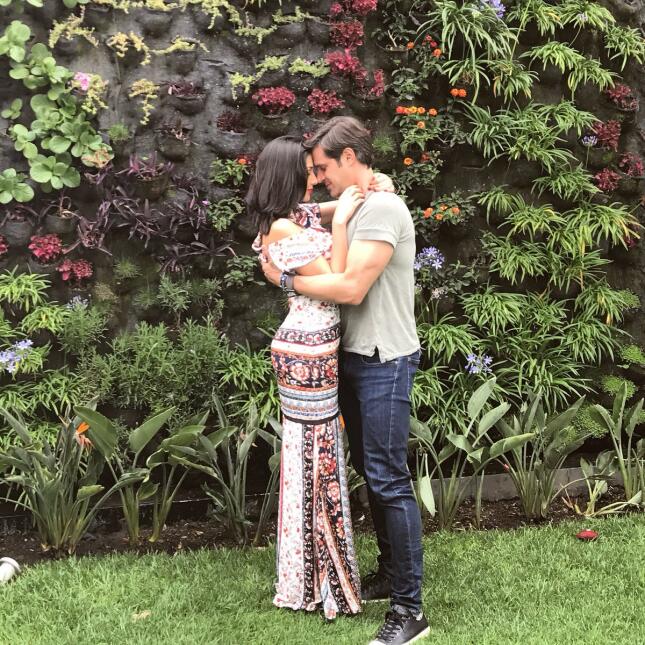 Mark Tacher y su novia gritan su amor a los 4 vientos