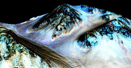 <b>Orbitador de reconocimiento de Marte, aÃ±o 2005. </b>LlevÃ³ la cÃ¡mara mÃ¡s potente jamÃ¡s lanzada en una misiÃ³n de exploraciÃ³n, con lo que puede conocer detalles del terreno con extraordinaria claridad. Mientras que las cÃ¡maras anteriores en otros orbitadores de Marte pudieron identificar objetos de tamaÃ±o de una mesa, la cÃ¡mara de Mars reconnaissance Orbiter (su nombre en inglÃ©s) puede detectar algo tan pequeÃ±o como un plato. 