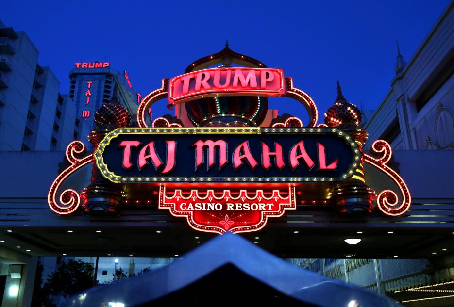 El Trump Taj Mahal, antes la joya de la corona del imperio Trump, ahora...