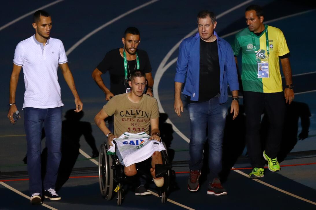 Así se vivió el partido Brasil-Colombia como homenaje al Chapecoense Get...